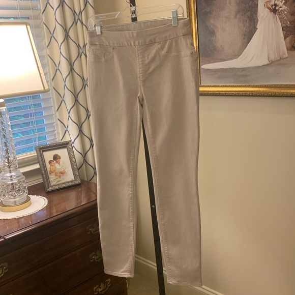 Like New Chico's Pull-on Ankle Jegging Size 00Tall - Picture 3 of 6